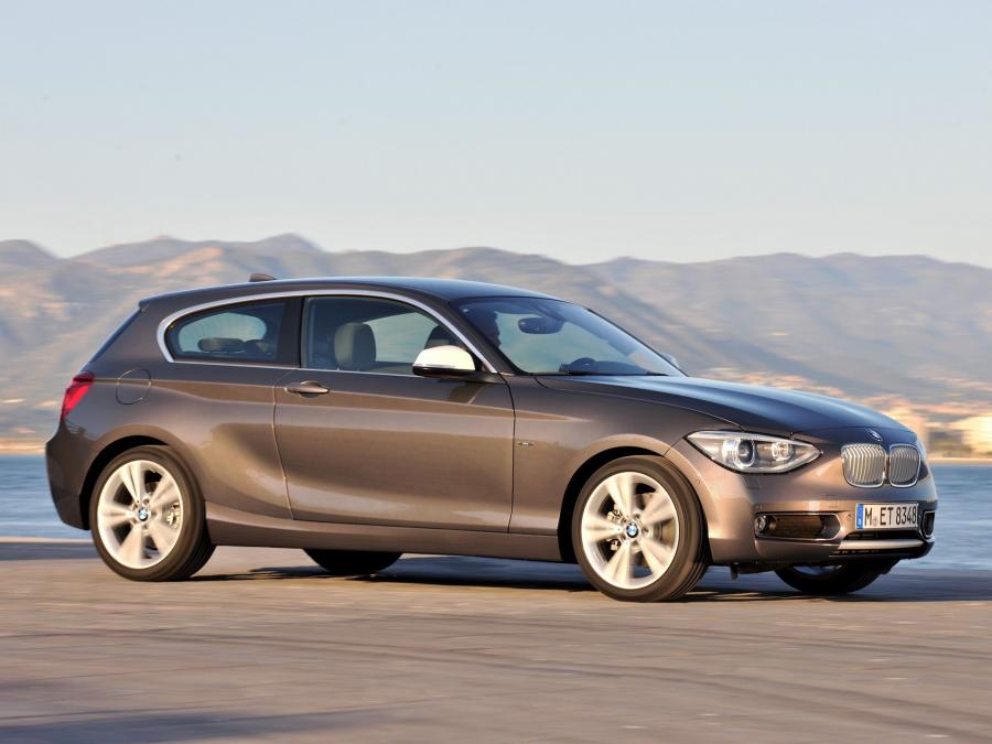  BMW 125d 3-Door Urban Line 2012 года  (фото 3 из 16)